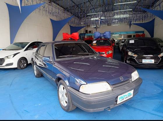 CHEVROLET MONZA 2.0 EFI CLASSIC SE 8V GASOLINA 4P AUTOMÁTICO